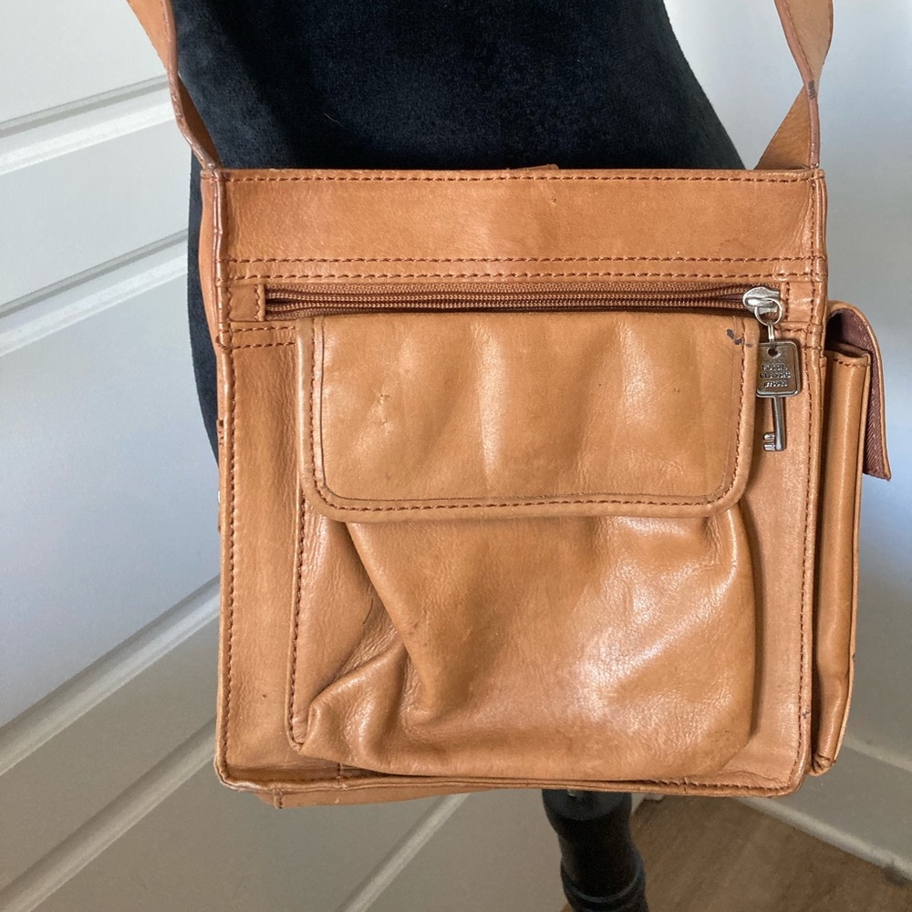 Vintage Y2K Fossil purse with pockets camel brown